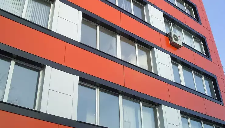 Вентилируемые фасады из композитных панелей - компания Пластстрой